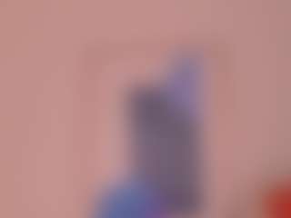 Live cam show with HannaConnorX - Swallow on Camsoda