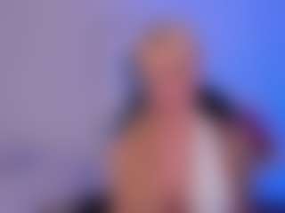 Live cam show with HannaConnorX - Living Room on mypornchat.com