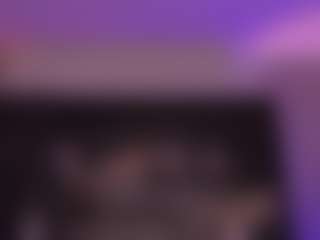 Live cam show with HannaConnorX - Living Room on Camsoda