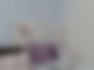 Live cam show with KylieBenson - Slave on Camsoda