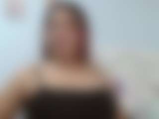 Live cam show with KylieBenson - Strapon on Soda Cam