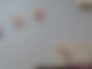 Live cam show with KylieBenson - Strapon on madthumbs