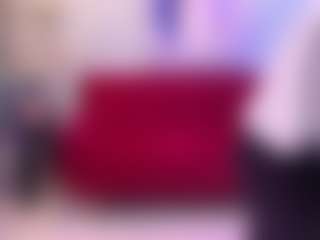 Live cam show with Tammypetit - Living Room on Camming Site