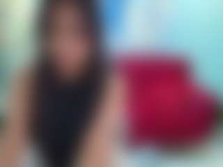 Live cam show with Tammypetit - Living Room on Camsoda