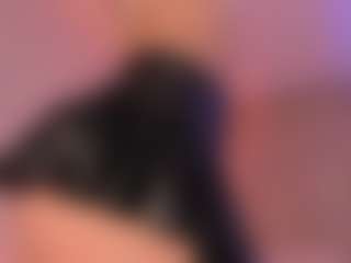 Live cam show with Violett Hansson - Asmr on AdultVida.com