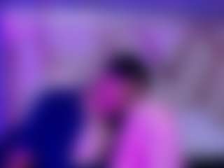 Domiinates Live-Sex-Cam-Show