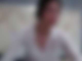Live cam show with Domiinate - Brown Eyes on Camming Site