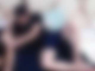 Domiinates Live-Sex-Cam-Show
