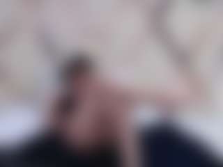 Domiinates Live-Sex-Cam-Show