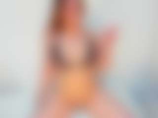 Live cam show with Frosty-fire - Granny on TeamSkeetLive