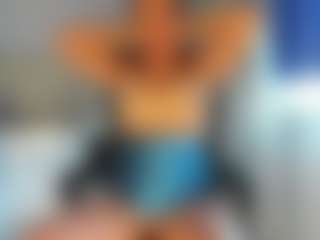 Live cam show with Frosty-fire - Red Hair Blowjob on AdultVida.com