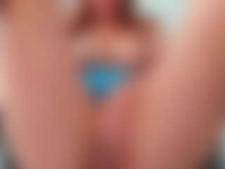 Live cam show with Frosty-fire - Student on Camsoda