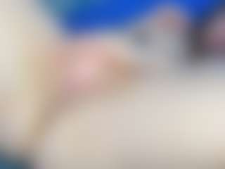 Live cam show with Frosty-fire - Brown Eyes on Camming Site