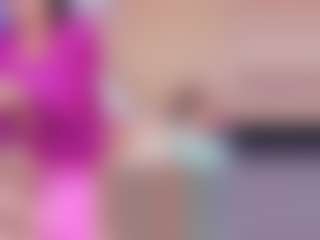Live cam show with MelissaKarterrs - Pegging on Sex Cam Show