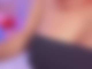 Live cam show with MelissaKarterrs - Nipple Piercings on infinitiblacc.com