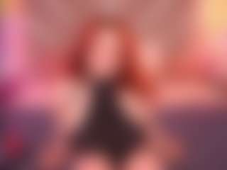 Live cam show with CarolinaDia - Public on AdultVida.com