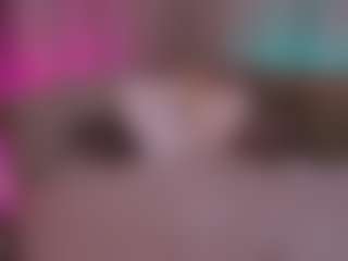 Live cam show with CarolinaDia - Squirt on Camsoda