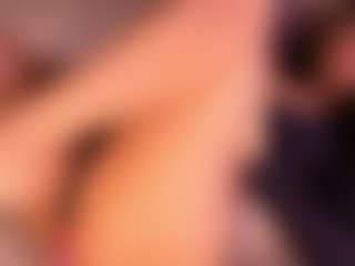 Izzy Wild's Live Sex Cam Show
