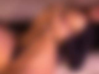 Izzy Wild's Live Sex Cam Show