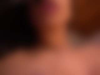 Izzy Wild's Live Sex Cam Show