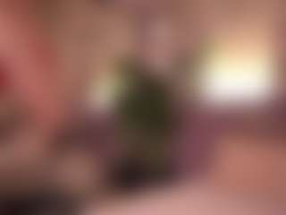 Izzy Wild's Live Sex Cam Show