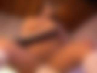 Izzy Wild's Live Sex Cam Show