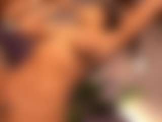Izzy Wild's Live Sex Cam Show