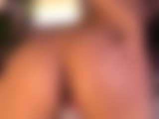 Izzy Wild's Live Sex Cam Show