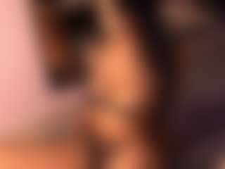 Izzy Wild's Live Sex Cam Show