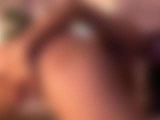 Izzy Wild's Live Sex Cam Show