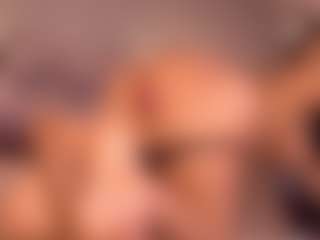 Izzy Wild's Live Sex Cam Show