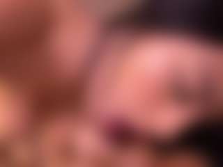Izzy Wild's Live Sex Cam Show