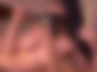 Izzy Wild's Live Sex Cam Show