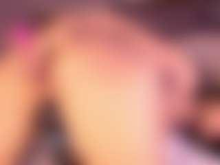 Izzy Wild's Live Sex Cam Show