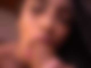 Izzy Wild's Live Sex Cam Show