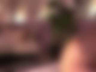 Izzy Wild's Live Sex Cam Show