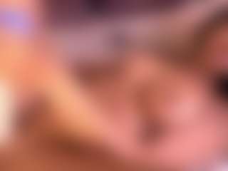 Izzy Wild's Live Sex Cam Show