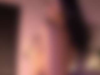 Izzy Wild's Live Sex Cam Show