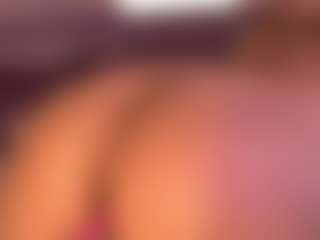 Izzy Wild's Live Sex Cam Show