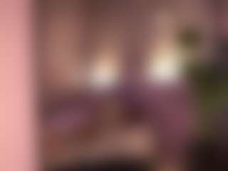 Izzy Wild's Live Sex Cam Show
