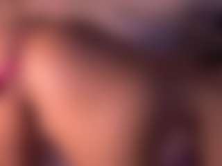 Izzy Wild's Live Sex Cam Show