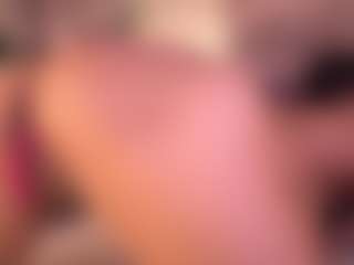 Izzy Wild's Live Sex Cam Show