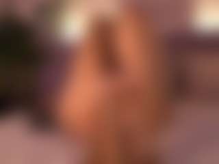 Izzy Wild's Live Sex Cam Show
