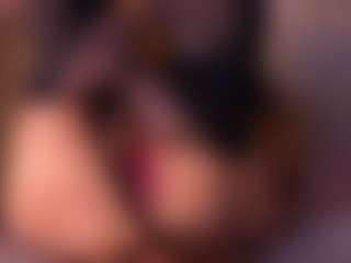 Izzy Wild's Live Sex Cam Show