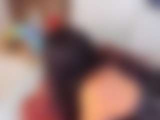 Live cam show with KonnyNaugthy - MILF on live18s.com