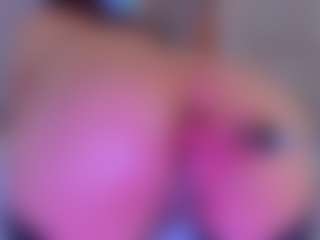 Live cam show with KonnyNaugthy - Hairy Pussy MILF on chickslive.net