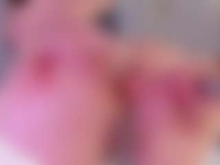 Live cam show with KonnyNaugthy - Skinny MILF on Camsoda