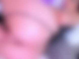 Live cam show with KonnyNaugthy - Mature on madthumbs