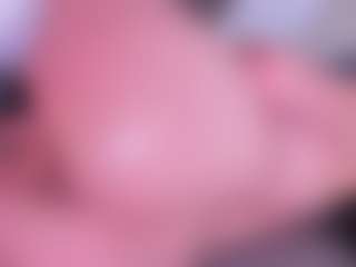 Live cam show with KonnyNaugthy - Striptease MILF on Soda Cam