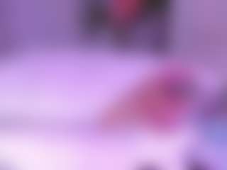 Live cam show with KonnyNaugthy - Striptease MILF on Fling VIP Chat